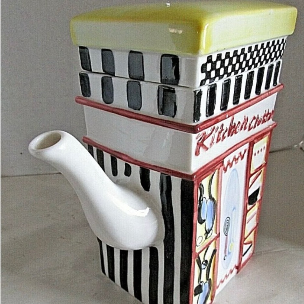 MSRF Decorative Tea pot - Quick Cook
Cooking School & Kitchen Clutter - Picture 3 of 7
